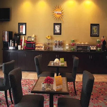 La Quinta By Wyndham Decatur 